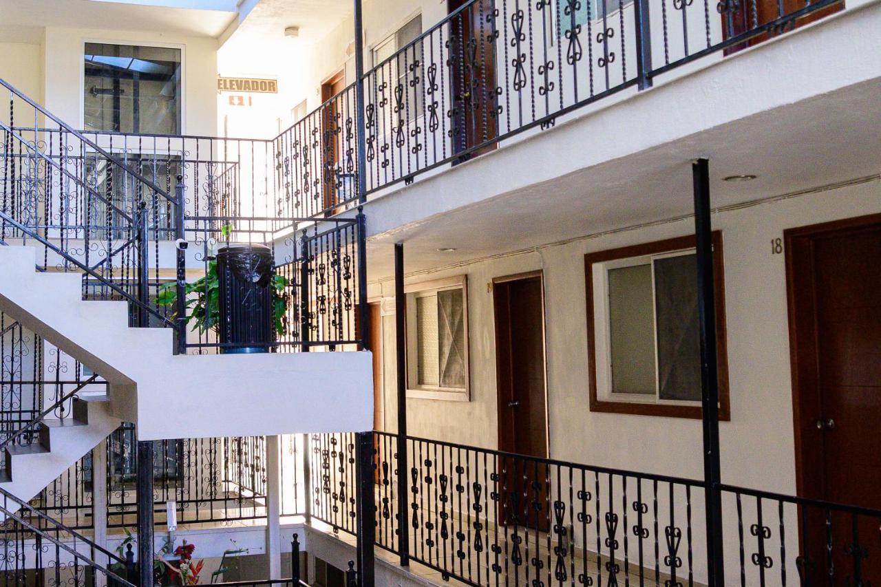 Hotel Acuario En Ocotlan Екстериор снимка
