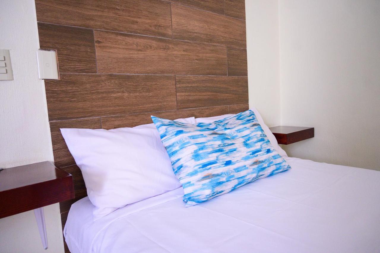 Hotel Acuario En Ocotlan Екстериор снимка