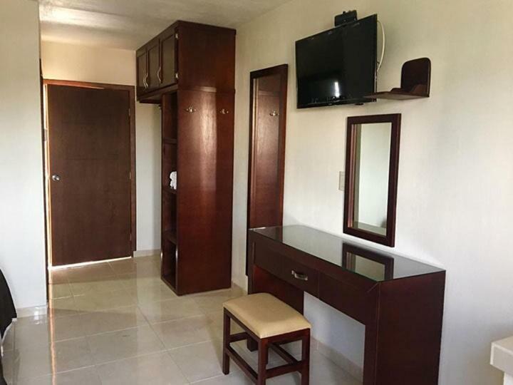 Hotel Acuario En Ocotlan Екстериор снимка
